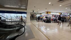 Lucky Plaza (D9), Shop House #628807171